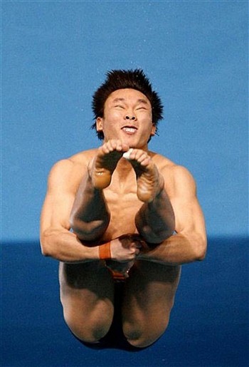 Diving Faces