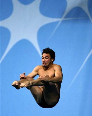 Diving Faces