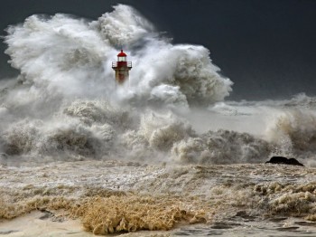 Crushing Waves
