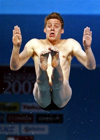 Diving Faces