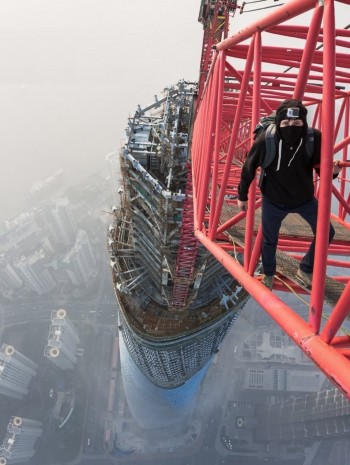Climbing Shanghai Tower
