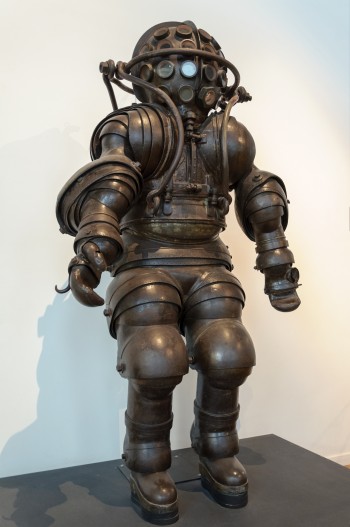 Atmospheric Diving Suit