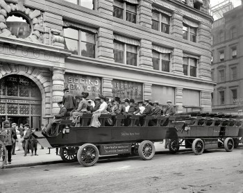 Old Timey NYC Sight Seeing
