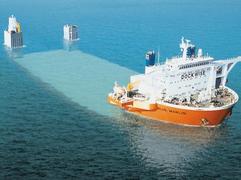 Heavy Lift Ship