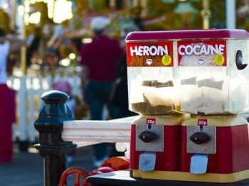 Lazy Drug Dealing