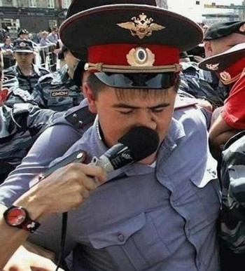 How Does a Microphone Work